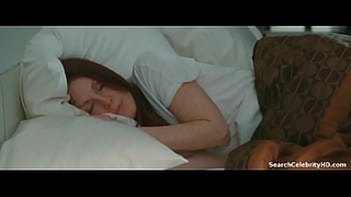 Julianne Moore sexy, scene in Chloe 2010