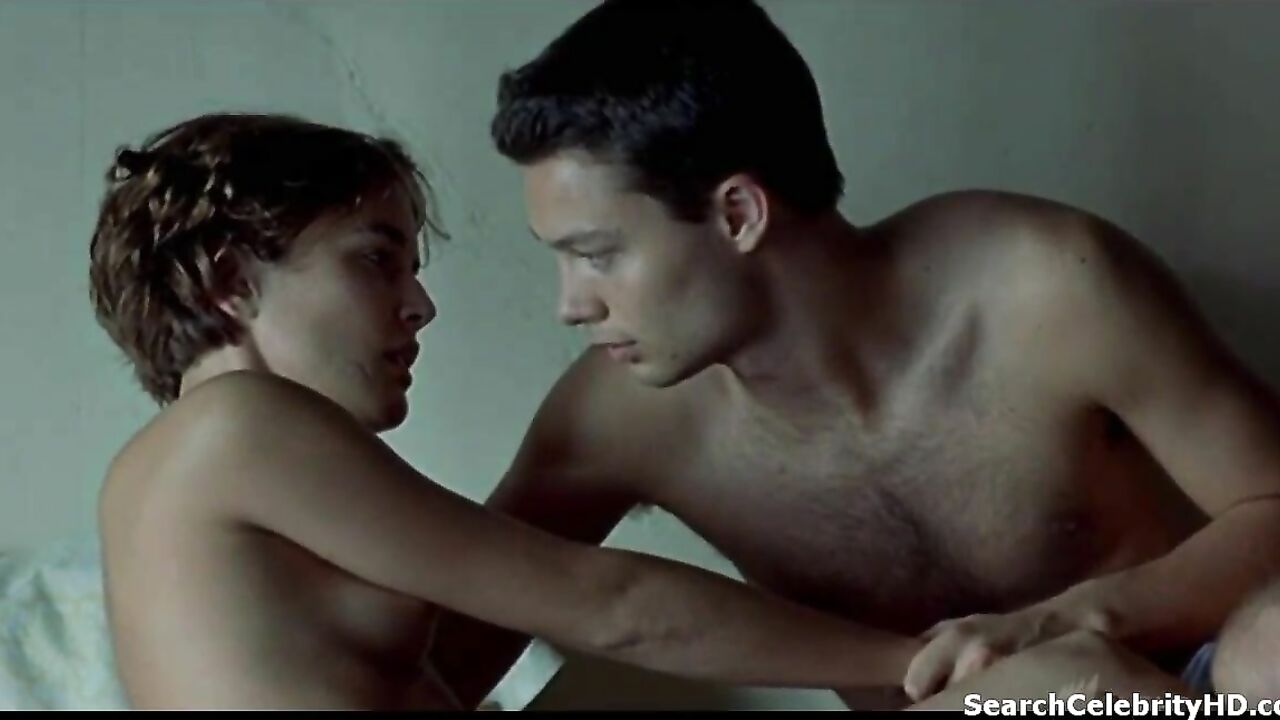 Castillos de cartón (3some 2009) - Adriana Ugarte