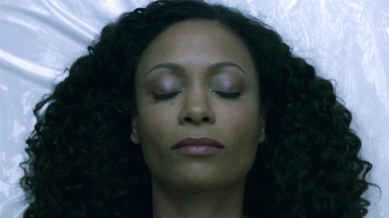 Thandie Newton nude scene in Westworld s01e05 (2016)