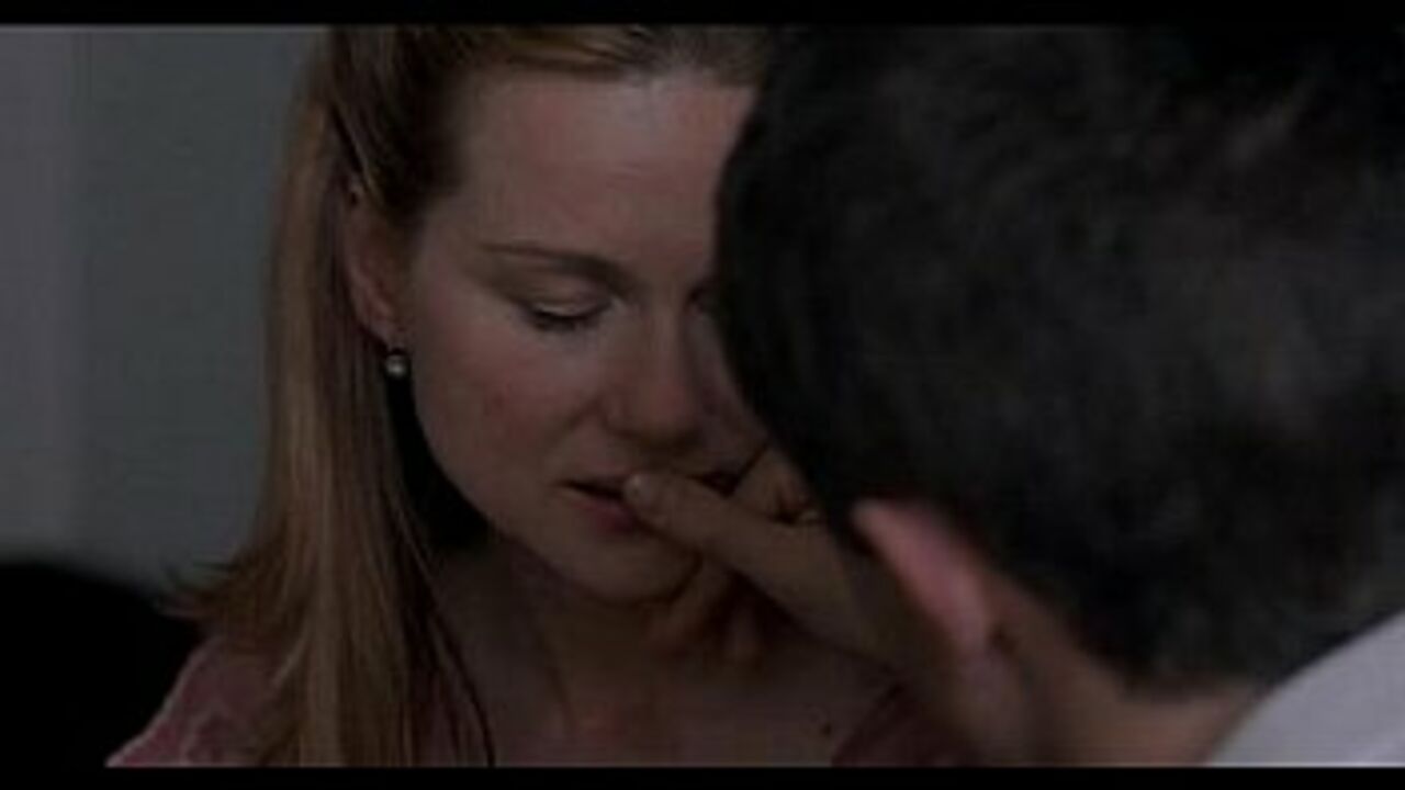 Laura Linney