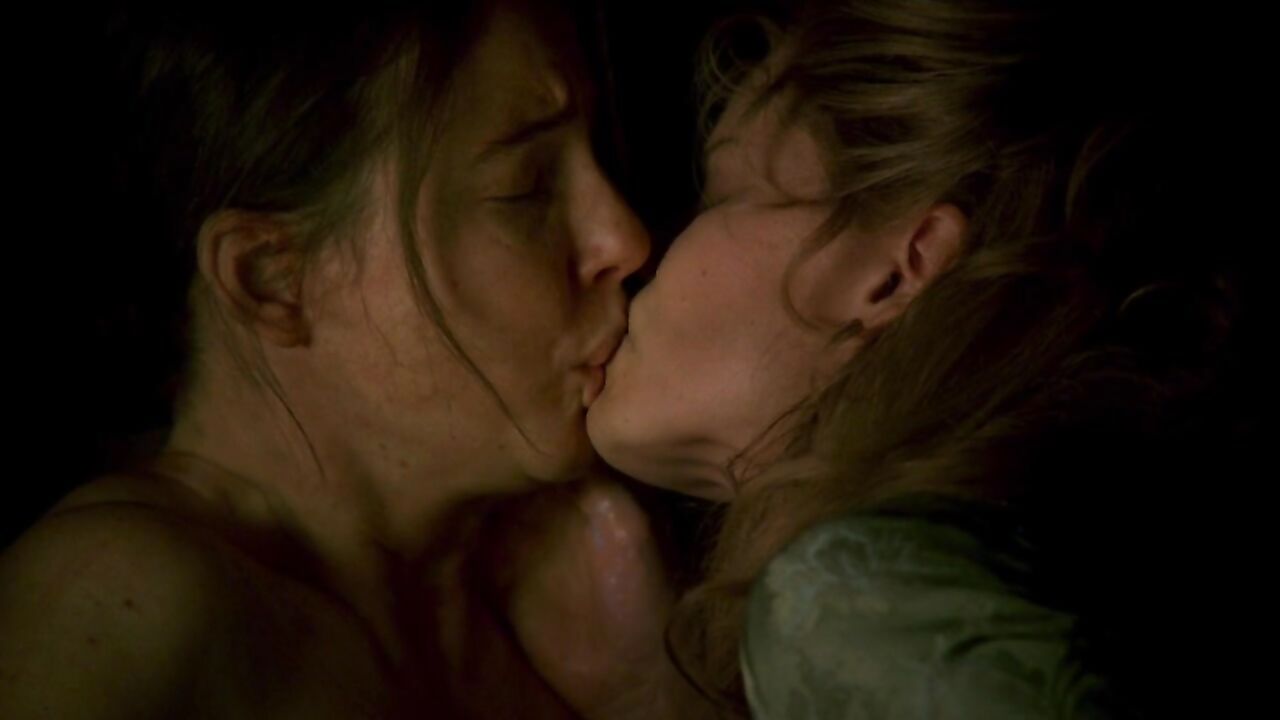 Robin Weigert nude, sexy scene in  Deadwood s03e02-07 (2006)