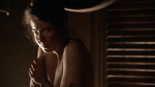 Robin Weigert nude, takes a bath Deadwood s02e11 (2005)