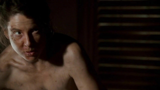 Robin Weigert nude, takes a bath Deadwood s02e11 (2005)