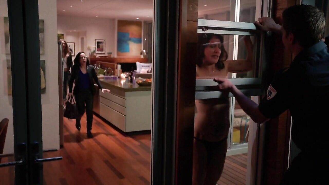 Lisa Edelstein in black lingerie, scene from - Girlfriends' Guide to Divorce s01e03 (2014)