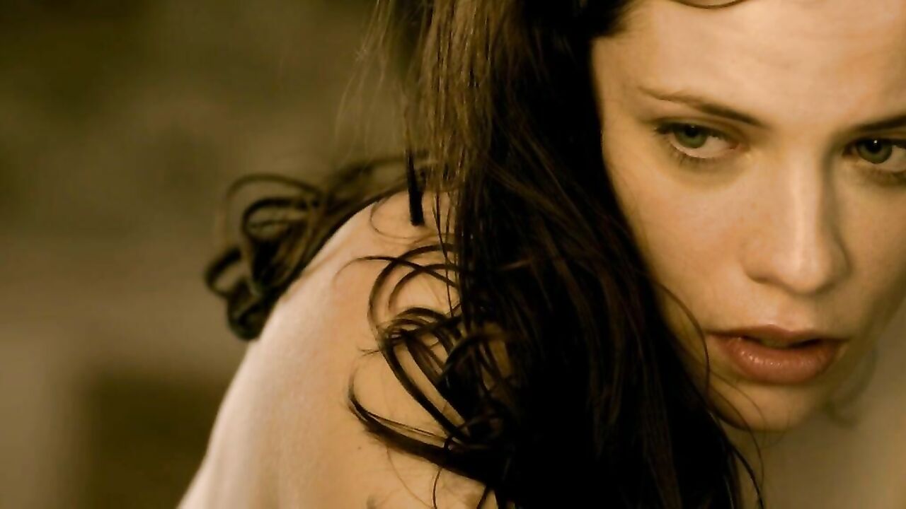 Jessica De Gouw enjoys sex in missionary position - These Final Hours (2013)