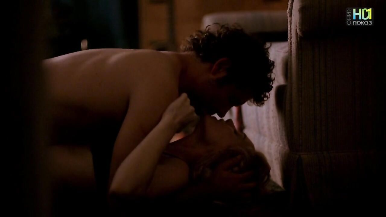 Heather Graham nude, erotic scene - Broken (2006)