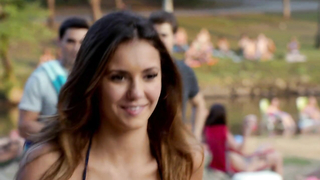 Nina Dobrev - Diários de um Vampiro s06e03 (2014)