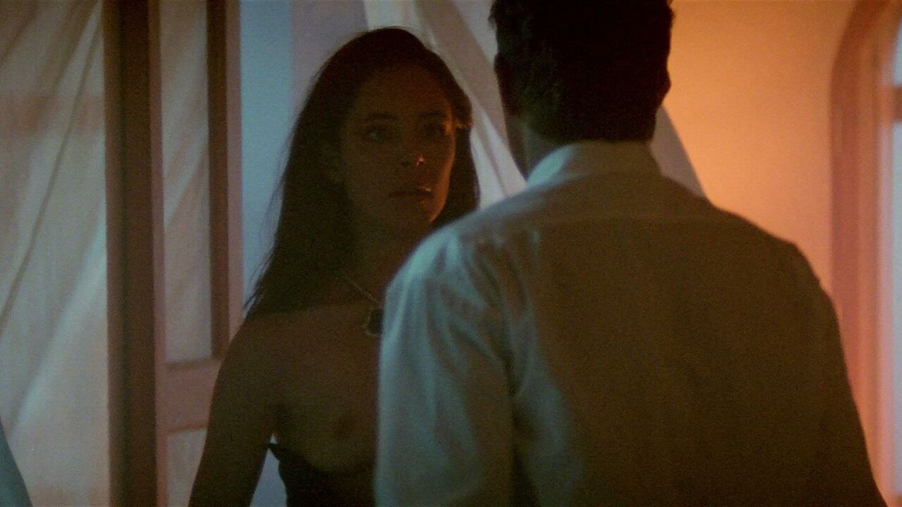 Madeleine Stowe nude, sex scene from Revenge (1990)