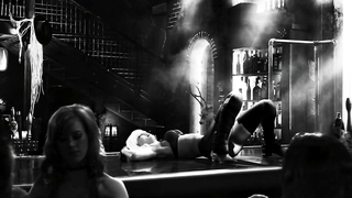 Jessica Alba - Sin City: una donna per cui uccidere (2014)