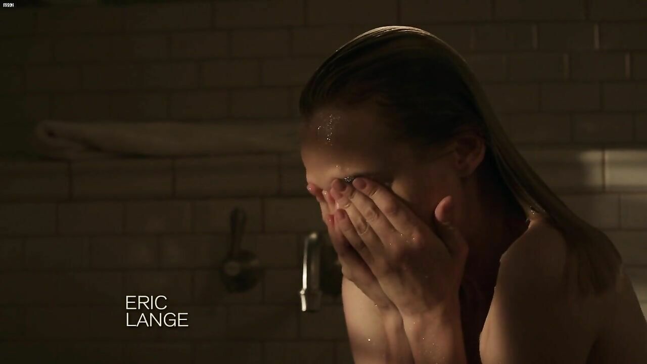 Diane Kruger - The Bridge s02e05 (2014)