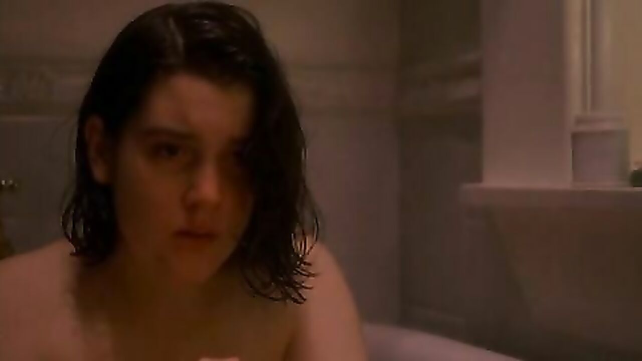 Melanie Lynskey, Kate Winslet nude, sex scene from Heavenly Creatures (1994)