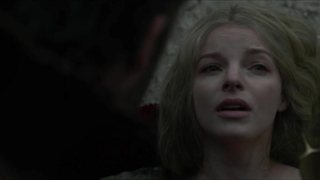 Yvonne Catterfeld nude, scene in La belle et la bete (2014)