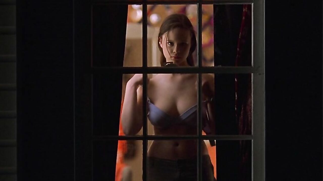 Thora Birch nackt, Szene in „American Beauty“ (1999)