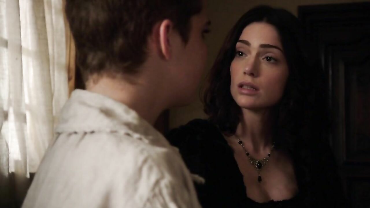 Azure Parsons, Janet Montgomery, Tamzin Merchant nackt, Sexszene aus Salem s01e05 (2014)