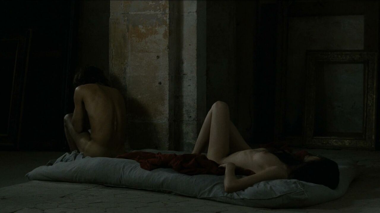 Isabelle Adjani nude, sex scene from Queen Margot (1994)