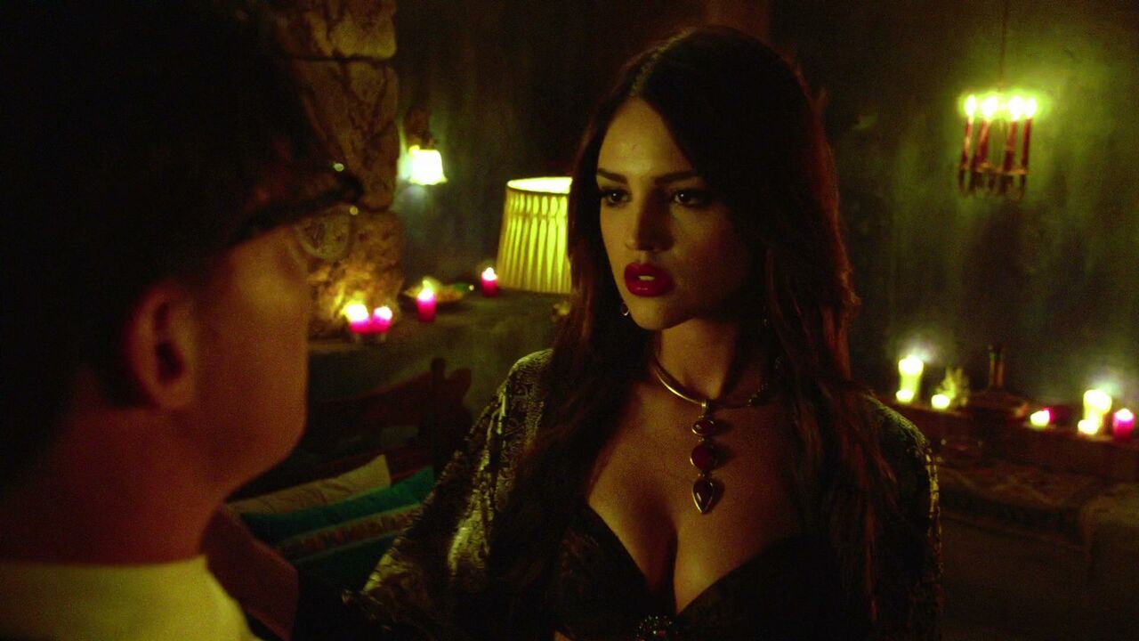 Eiza Gonzalez – From Dusk Till Dawn s01e08 (2014)