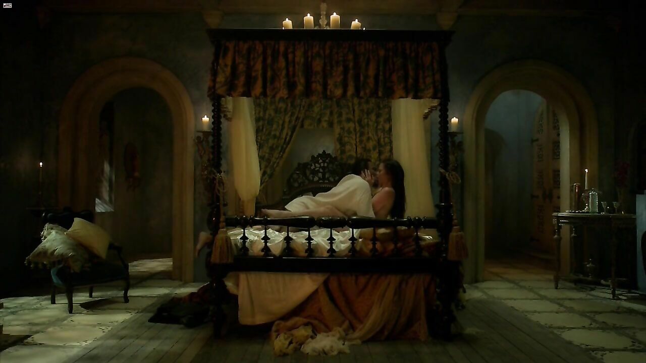 Lara Pulver nude, sex scene from Da Vinci's Demons s02e07 (2014)