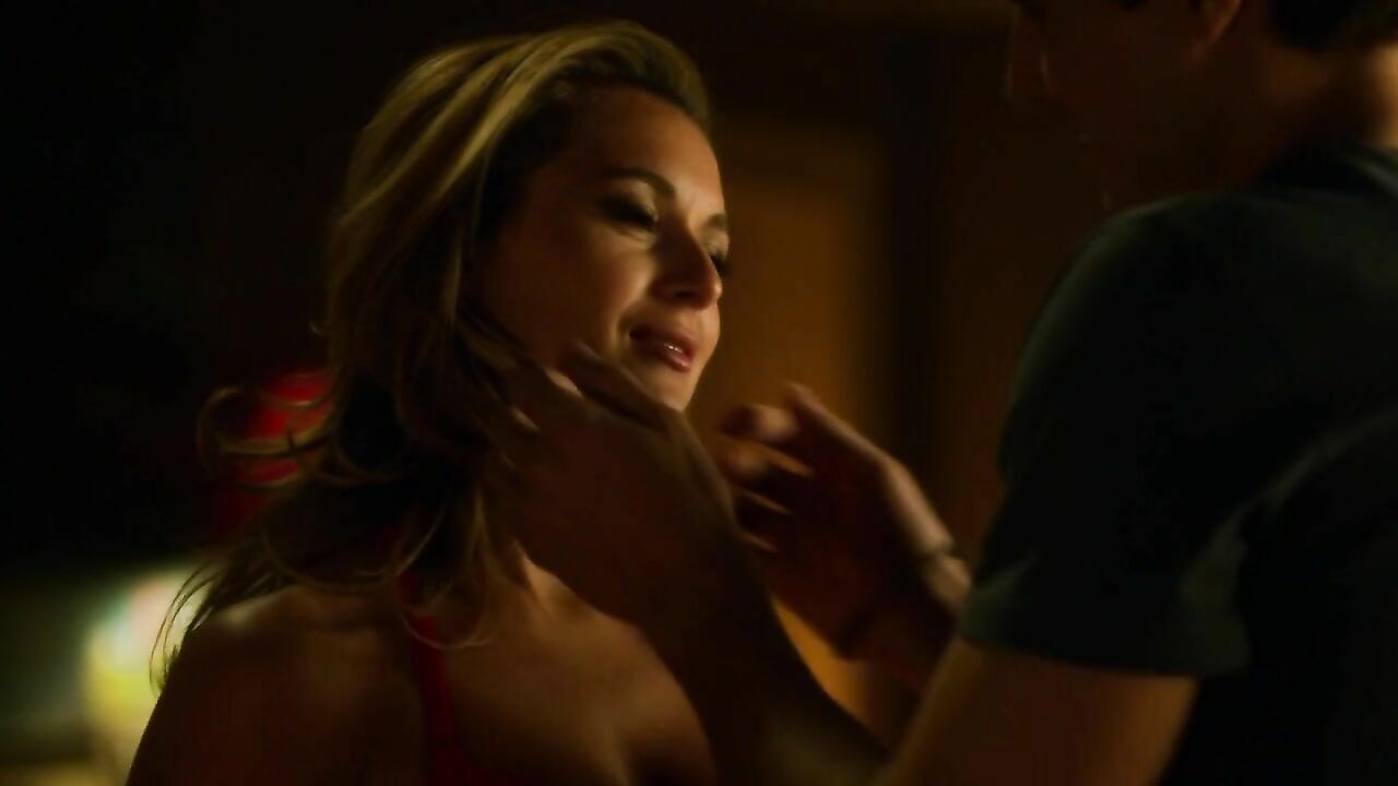 Alexa Vega - The Tomorrow People s01e19 (2014)