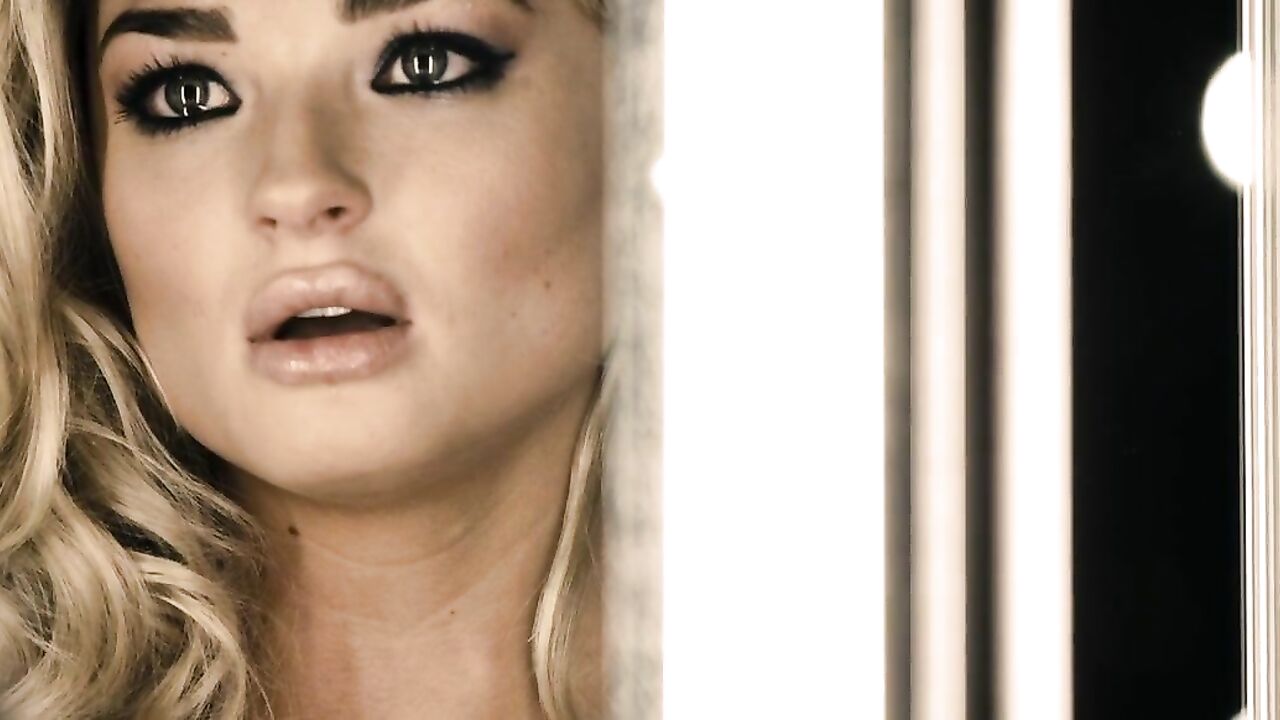 Emma Rigby sexy, Jennie Jacques nackt, Sexszene aus Demons Never Die (2011)