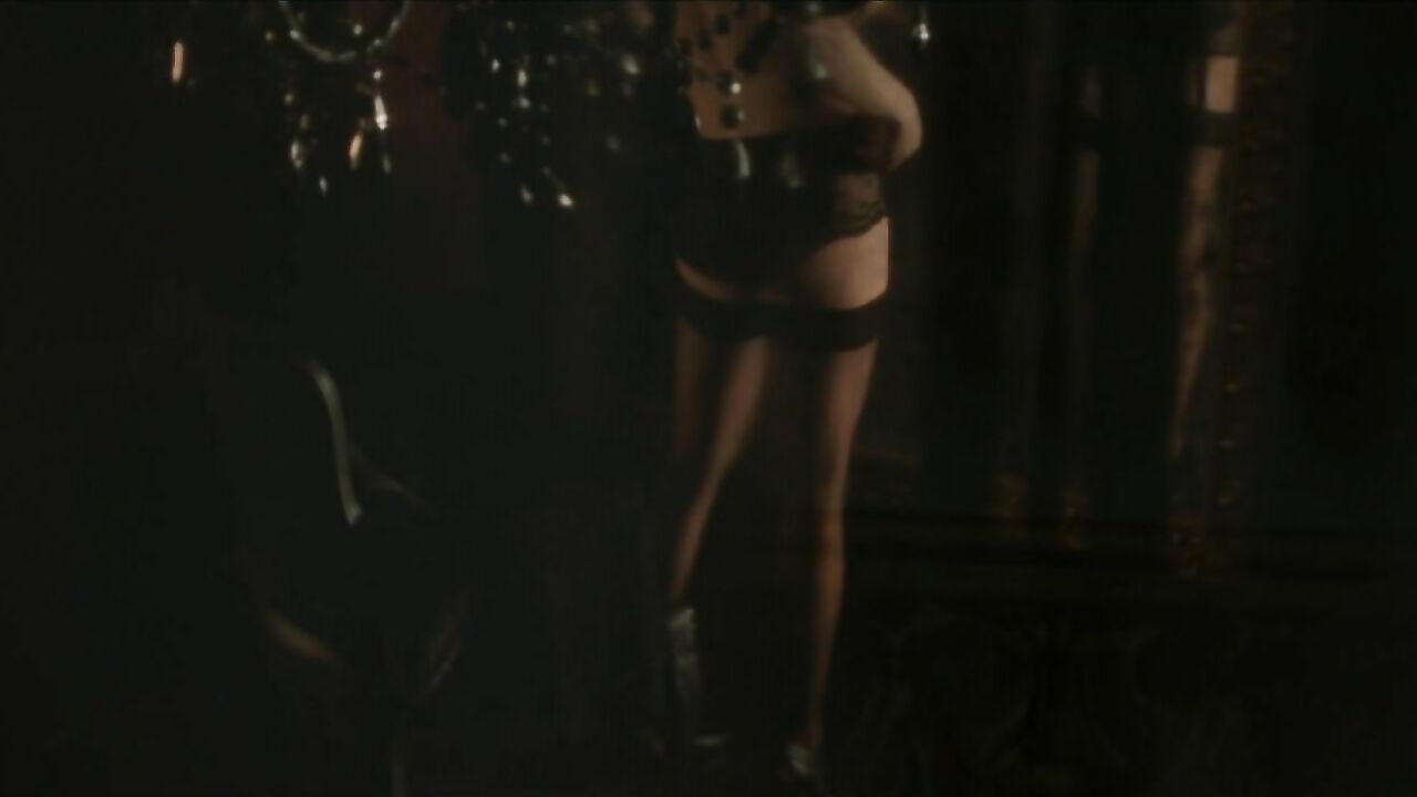 Amanda Seyfried nude, sex scene from Chloe (2009)