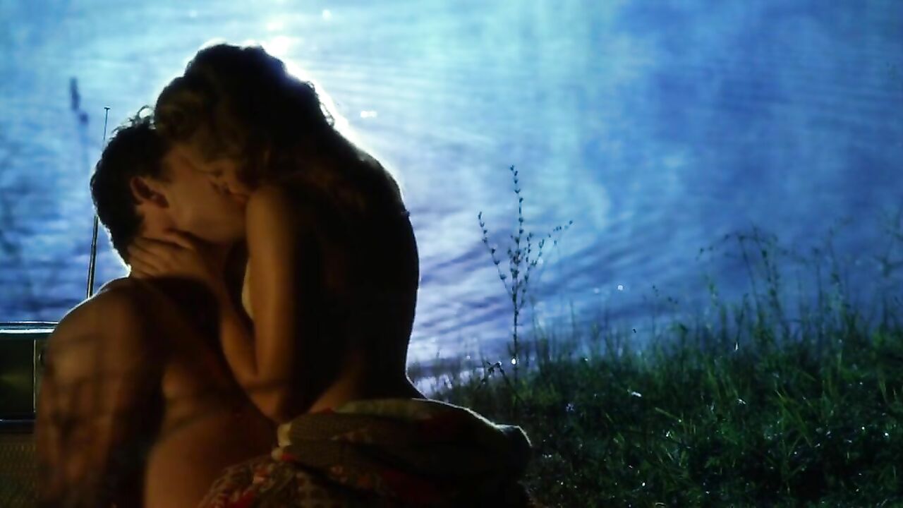 Teresa Palmer nackt, Sexszene aus Love and Honor (2013)