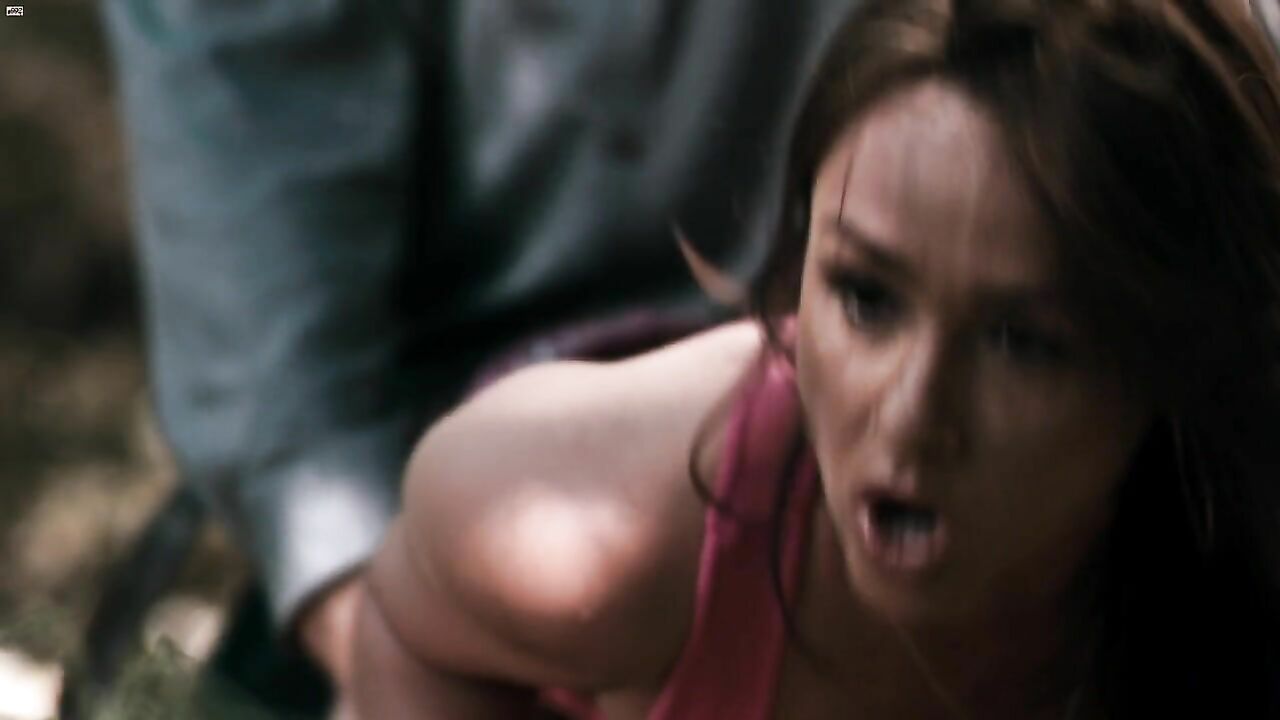 Danielle Harris nackt, Sexszene aus The Victim (2011)