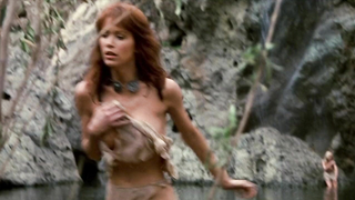 Tanya Roberts nue, scène de sexe de The Beastmaster (1982)