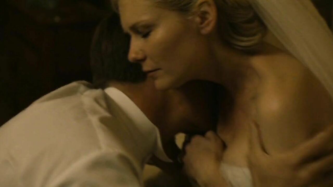 Kirsten Dunst nude, sex scene from Melancholia (2011)