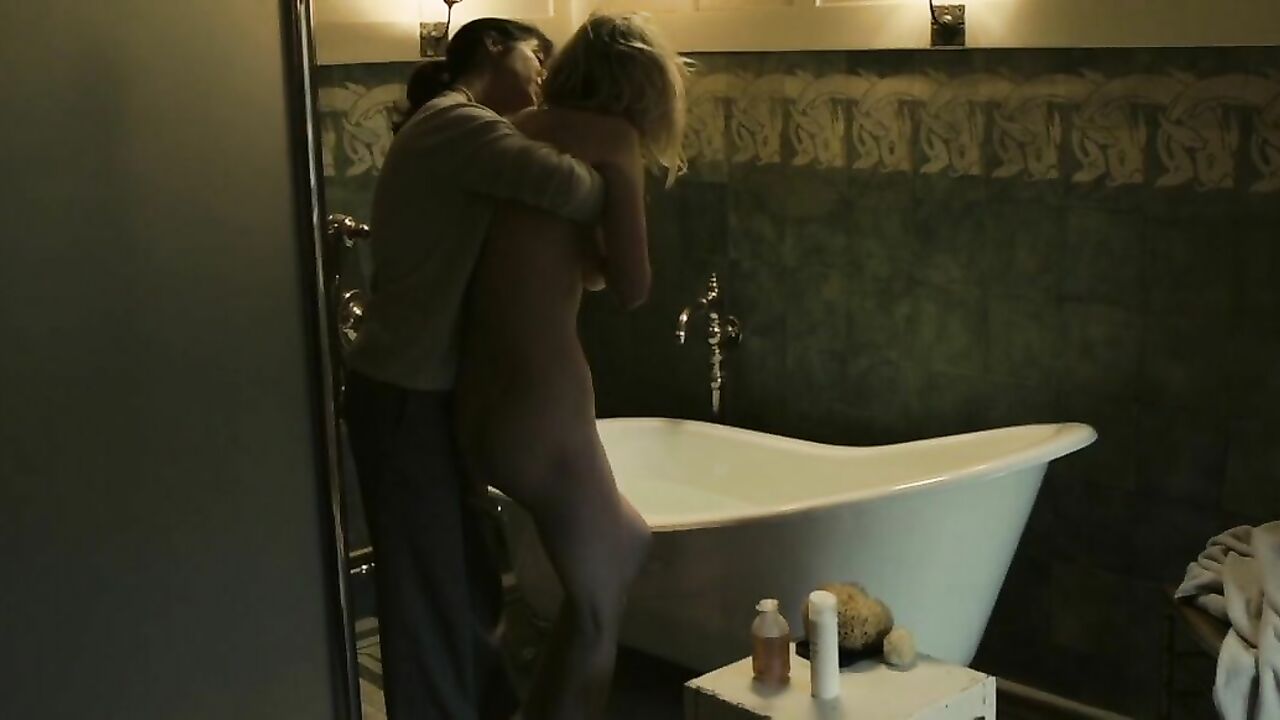 Kirsten Dunst nude, sex scene from Melancholia (2011)