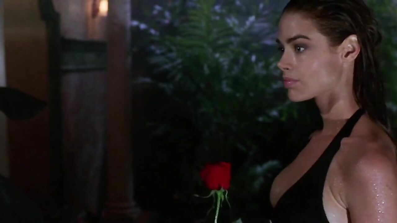 Denise Richards erotic scene from Valentine (2001)