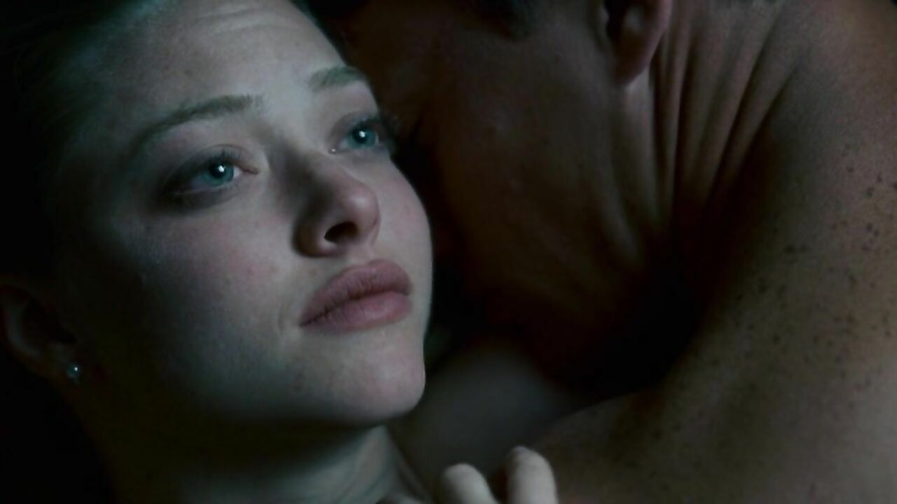 Amanda Seyfried nude, sex scene from Dear John (2010)