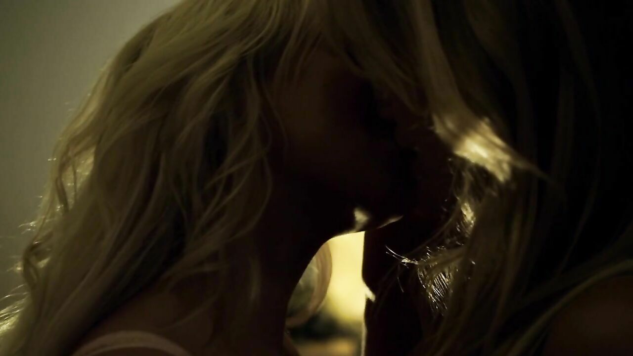 Chelsey Reist and Sharon Hinnendael nude, sex scene from Embrace of the Vampire (2013)