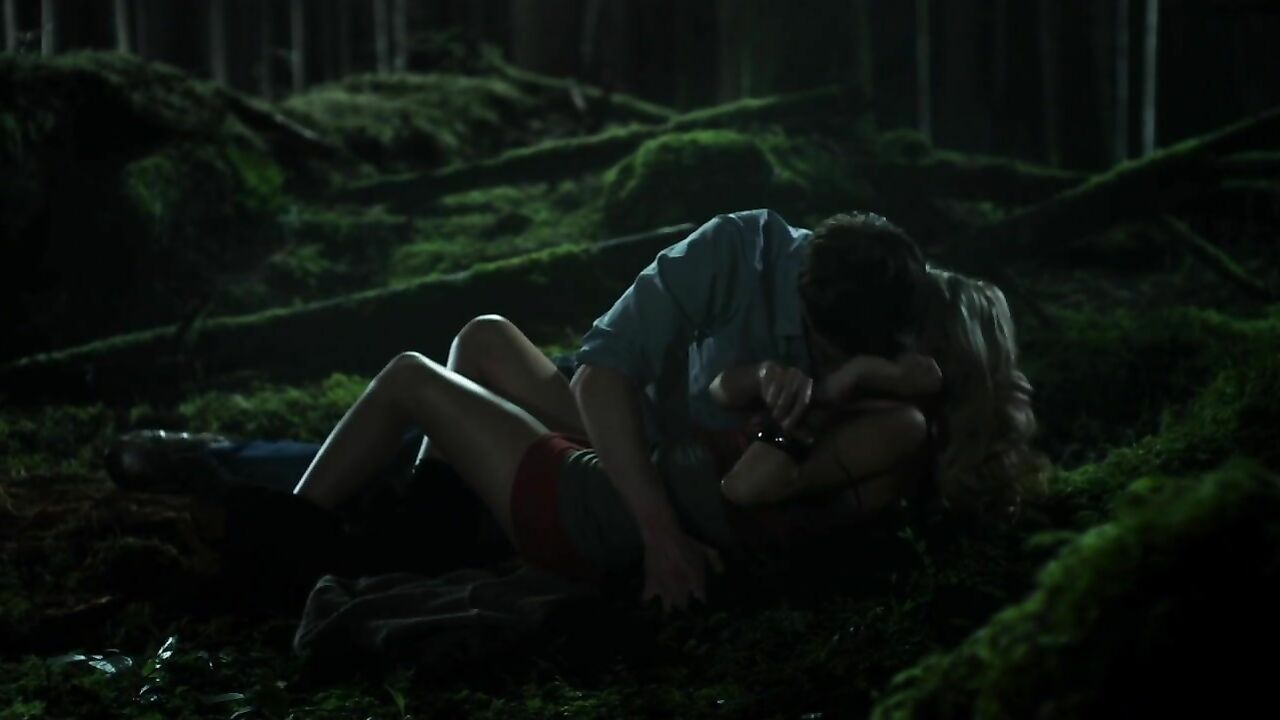 Sharon Hinnendael nude, sex scene from Embrace of the Vampire (2013)