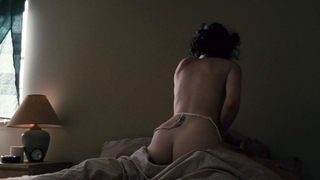 Jena Malone e Lisa Joyce nude, scena di sesso da The Messenger (2009)