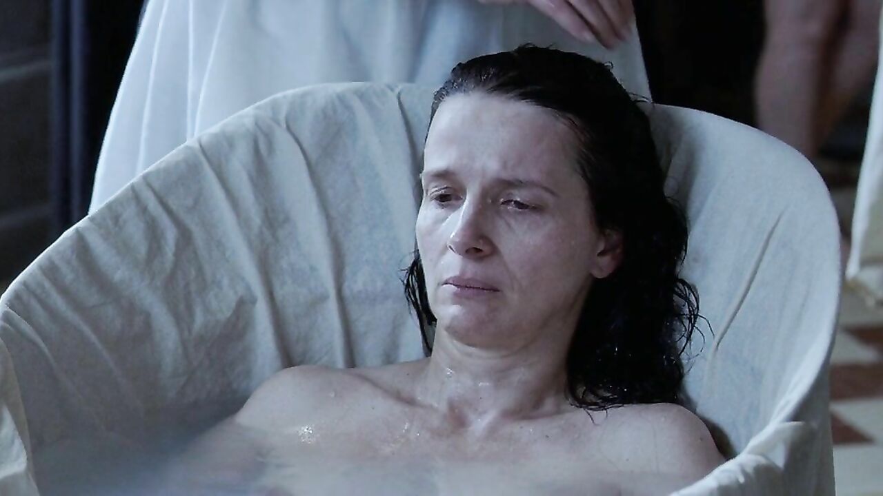 Juliette Binoche erotic scene from Camille Claudel 1915 (2013)