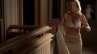 Anna Camp çıplak, True Blood s02'den (2009) seks sahnesi