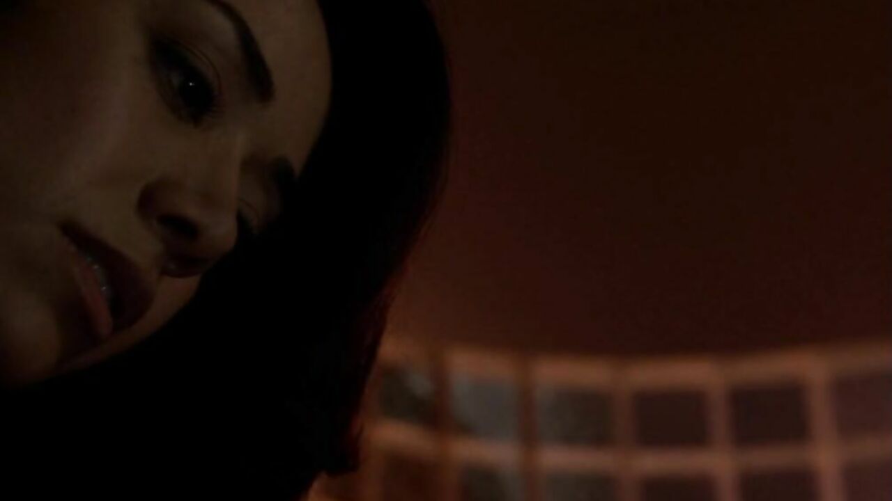 Aimee Garcia nackt, Sexszene aus Dexter s08e04 (2013)