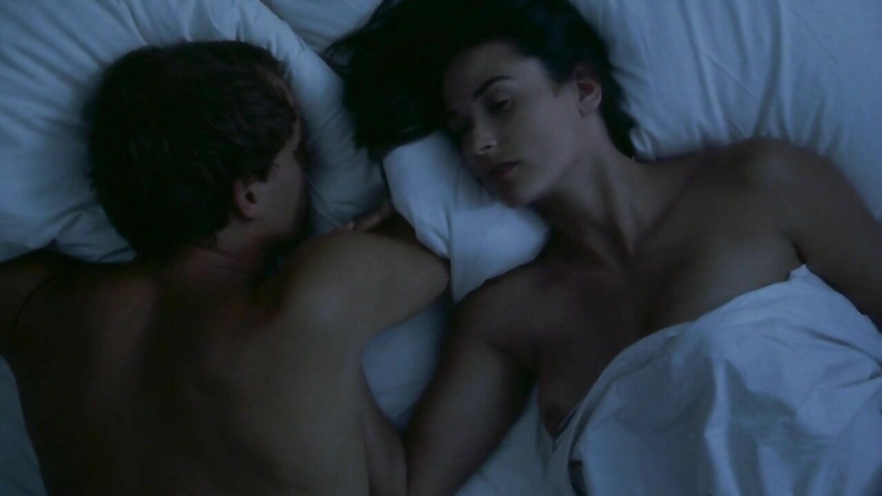 Demi Moore nude, sex scene from Indecent Proposal (1993)