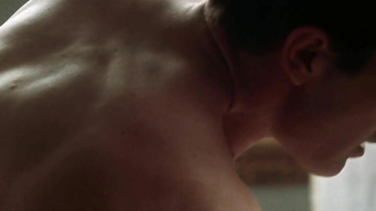 Angelina Jolie nude, sex scene from Original Sin (2001)