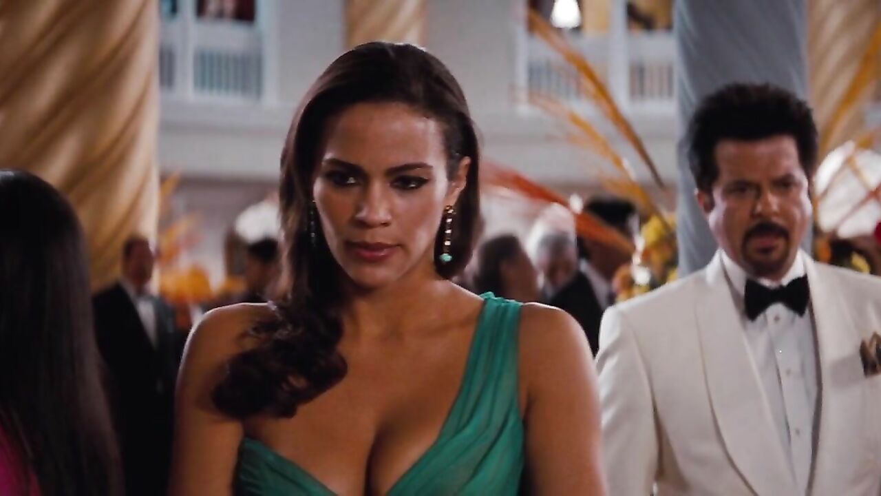 Paula Patton erotic scene from Mission Impossible 4 (2011)