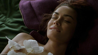 Shannyn Sossamon nude, sex scene from 40 Days and 40 Nights (2002)