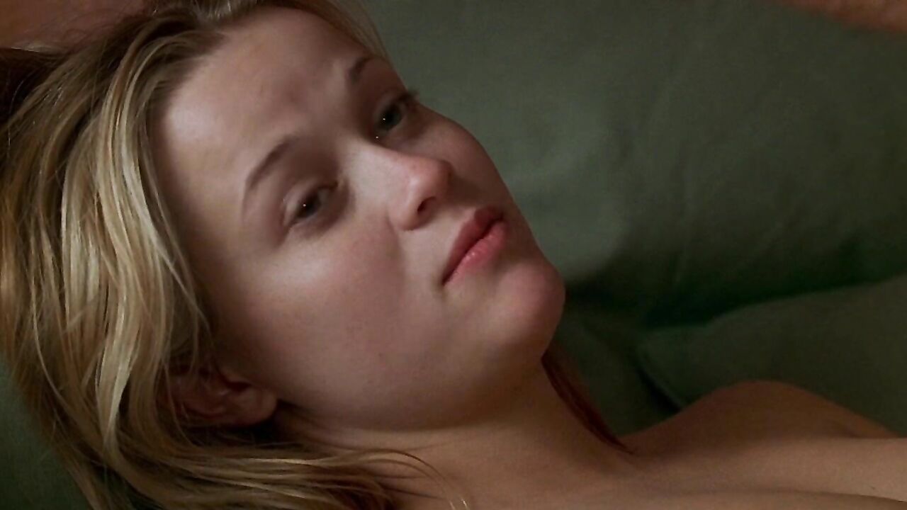 Reese Witherspoon nackt, Sexszene aus Twilight (1998)