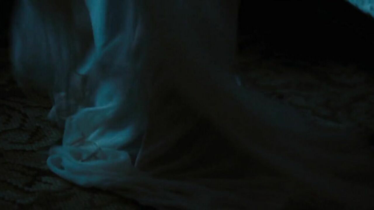 Melissa George nude, sex scene from The Amityville Horror (2005)