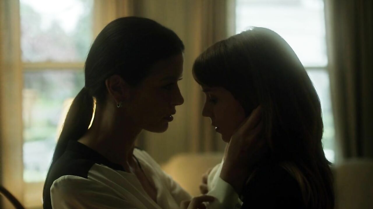 Rooney Mara and Catherine Zeta-Jones nude, sex scene from Side effects (2012)