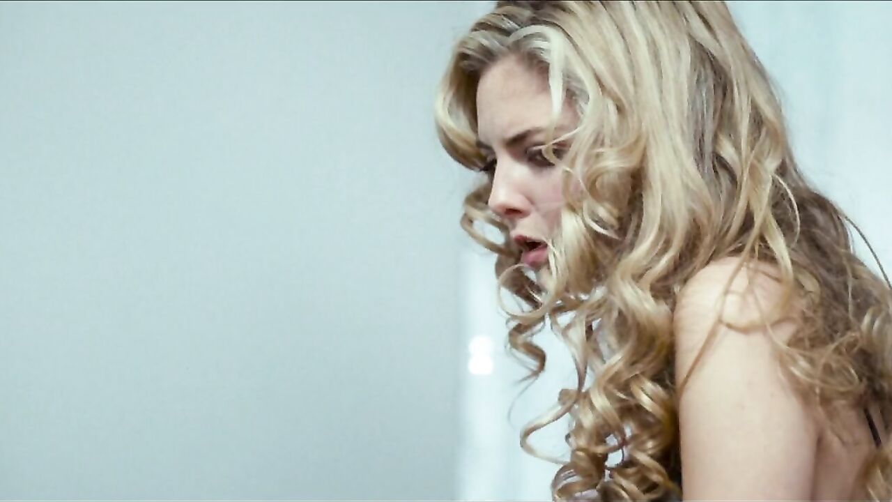 Tamsin Egerton nude, sex scene from 4.3.2.1 (2010)