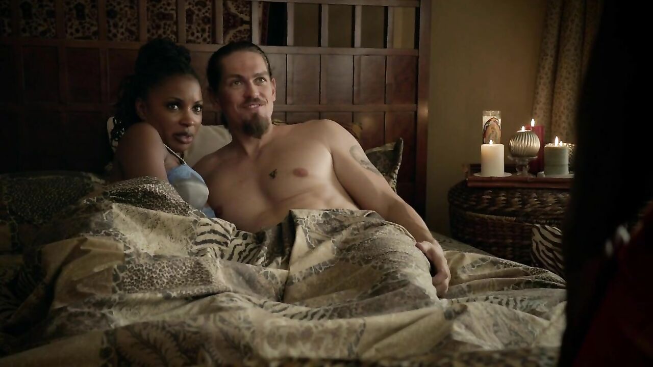 Shanola Hampton nude, sex scene from Shameless (2013)