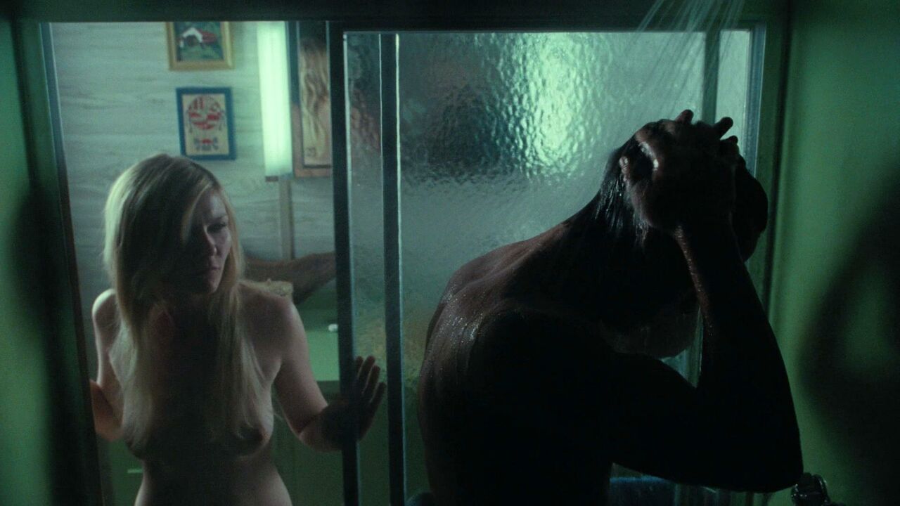 Kirsten Dunst erotische Szene aus All Good Things (2010)