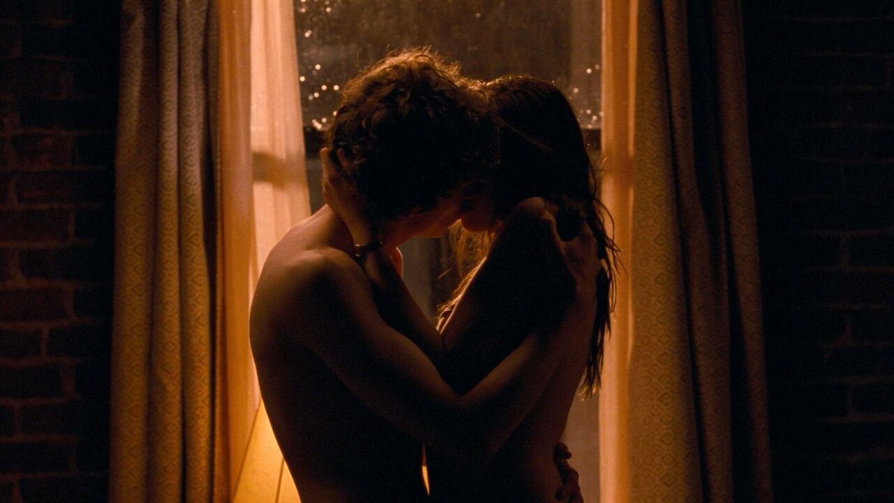 Kristen Stewart nude, sex scene from Adventureland (2009)