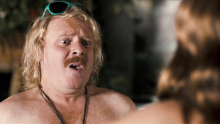 Scena erotyczna Kelly Brook z filmu Keith Lemon The Film (2012)