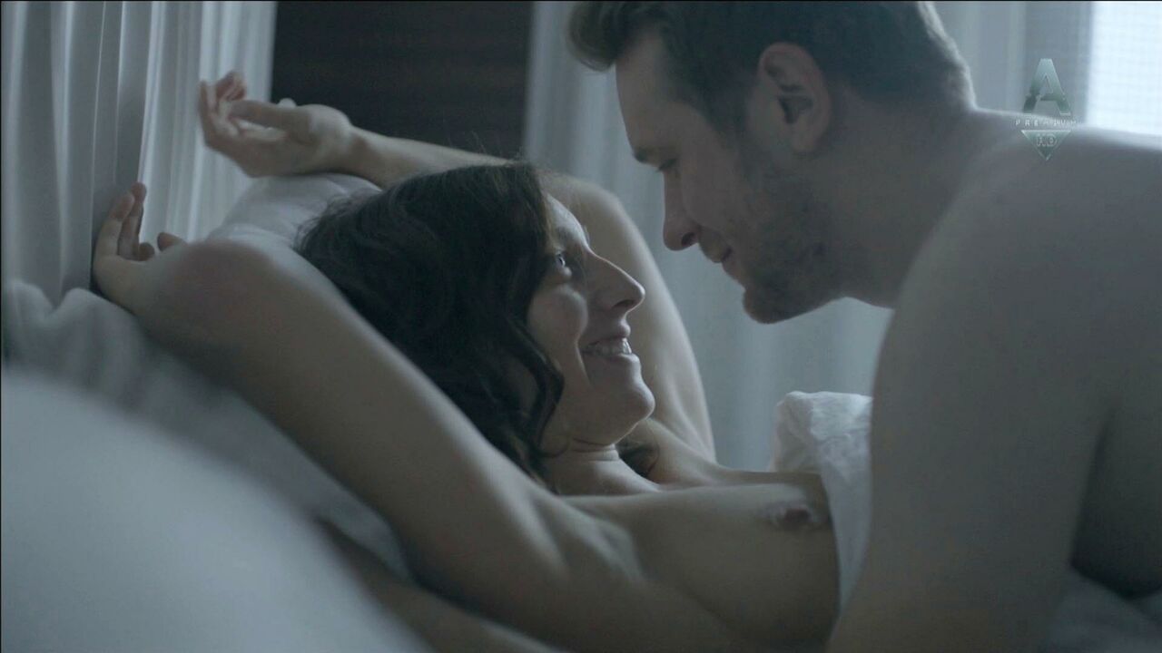 Marta Nosova nude, sex scene from Sladkaya zhizn s01e04 (2014)